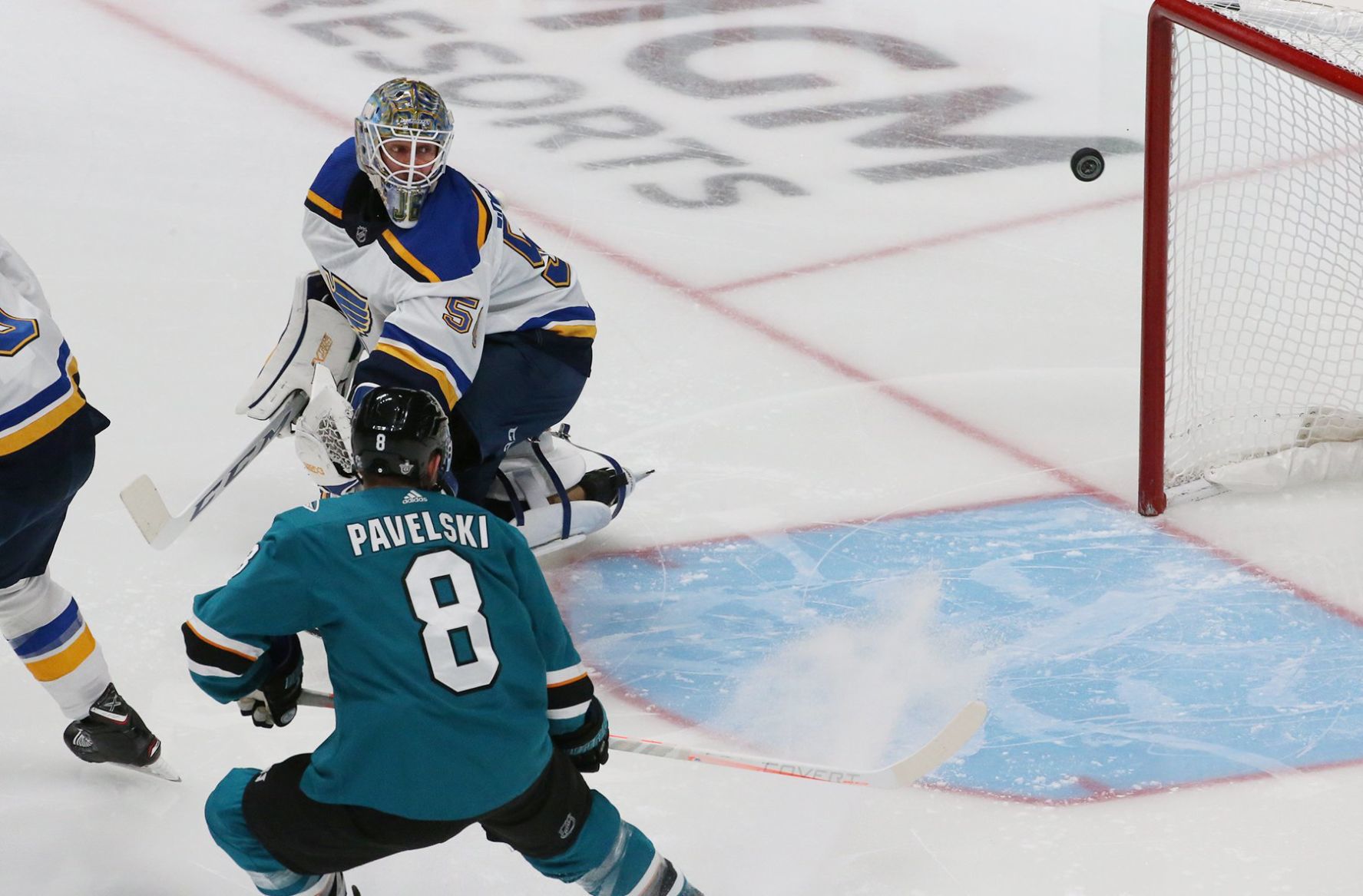 Blues and Sharks skate in game 5 of the semifinals